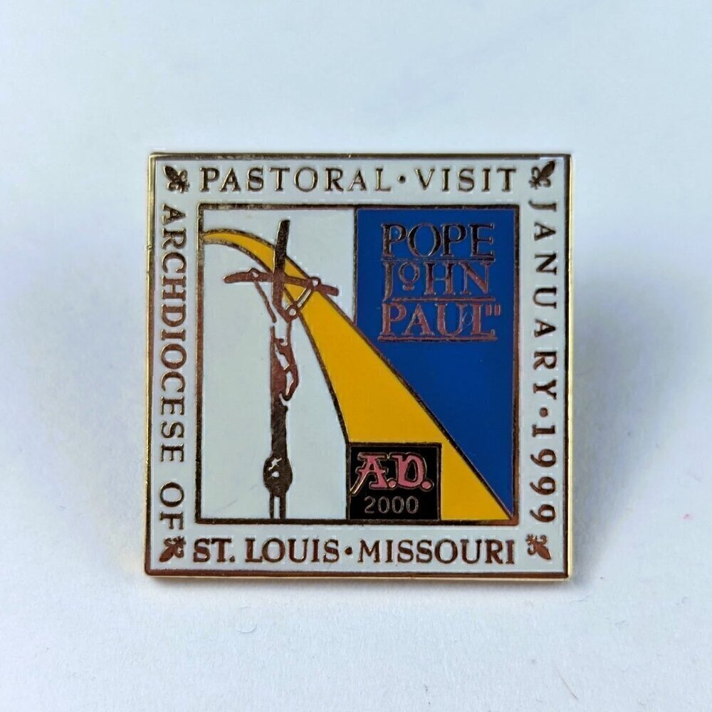 Pope John Paul II Pastoral Visit Pin - St. Louis, MO January 1999